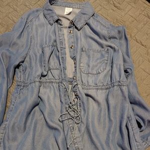 Maternity button down long sleeve